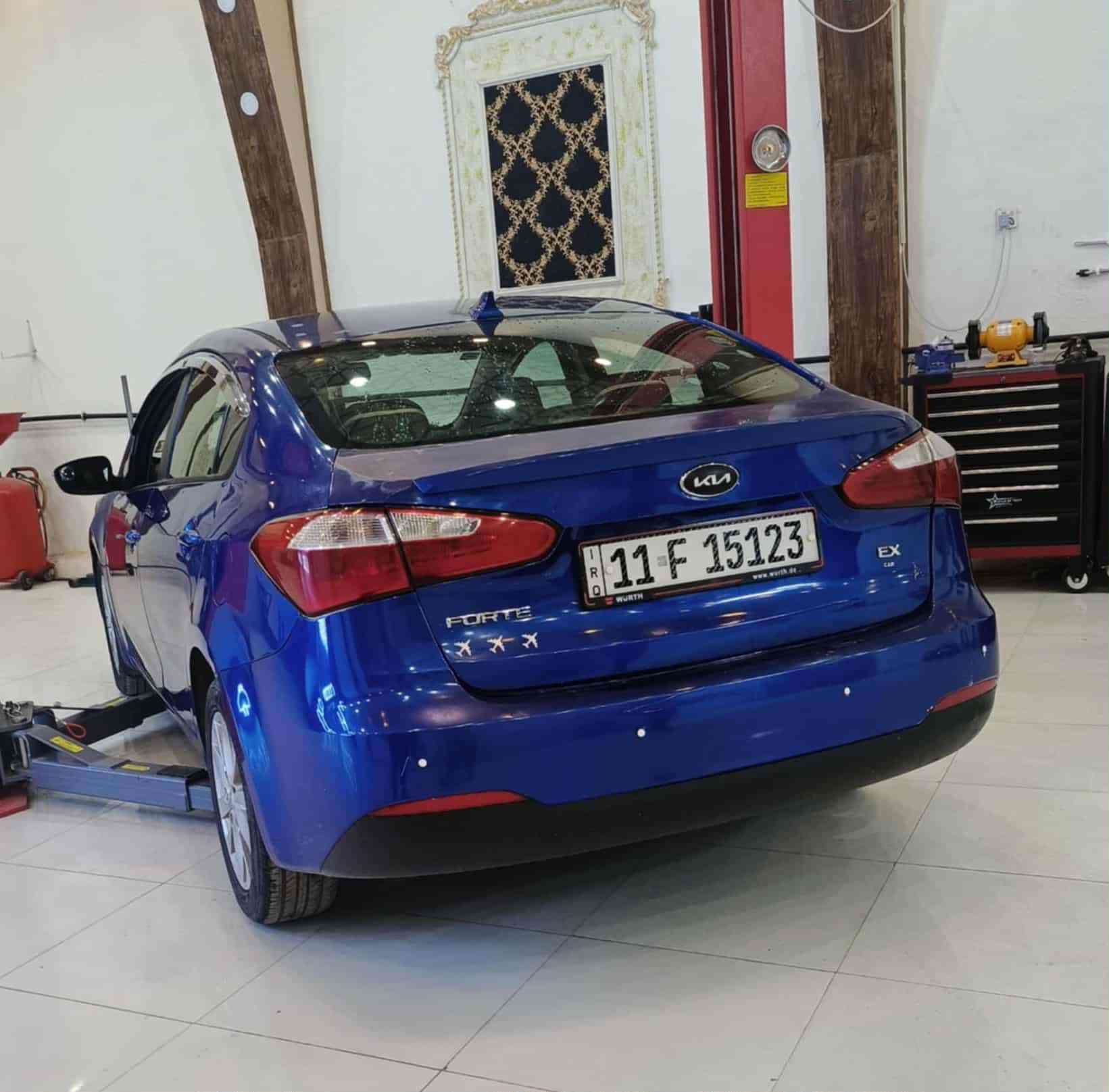 فورتي  
مديل ١٤
رقم بغداد انكليزي 
اوارد امريكي 
مكينه ١٨٠٠ دوش 
حادثهه جنطه وجاملغ بس  
بيهه كم قطعه  اكلير  اثر جراد  بس 
سياره جاهزه لءاخر حبايه  متصرف ربع عليهه 
تخم تاير ويل ١٥ جديد 
صدر امامي جديد 
مكان بغداد الشعله ***********
السعر ١٠٥ بيهه مجال
