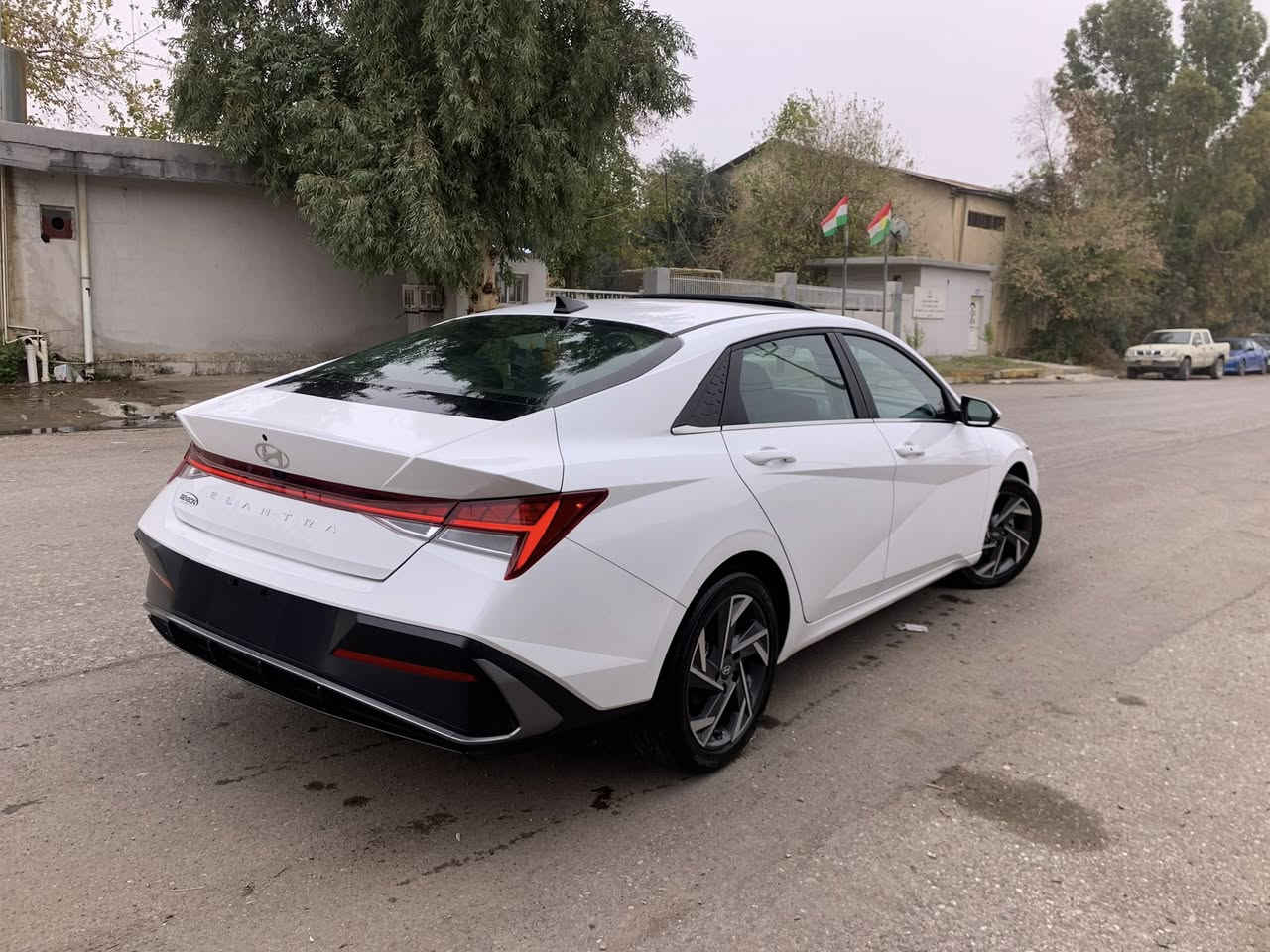 سلام عليكم سعر بلاش🔥
هونداي النترا 

موديل2024 

حادض فقط جملغ كدام صبغ 

بيدون ارباك بيدون دواخل

فول مواصفات 

سياره بعد ما خرج

مكان سياره اربيل 

واتساب +كورك *********** ☎️
