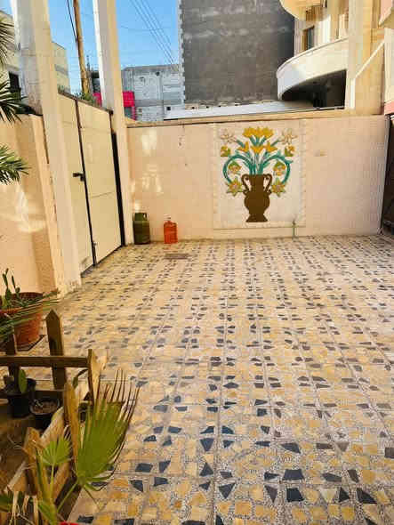 شـركـه أنوار الجـزائري للعقارات والمقاولات 
يتوفر بيت سكني للبيع 
العنوان : كوت الحجاج - خلف البهاء📍
المساحه :   250 م
الواجهه :   12.5 م
محتويات البيت : 4 غرف نوم + صاله + مطبخ + 
استقبال + كراج 
المواصفات : بناء 2009 طابوك بالكامل + 
شارع تبليط 10 م + قريب لكازينو لبنان + 
طابو صرف لايوجد ورثه 
السعر الأجمالي :  650 مليون 

عنوان الشركه الجبيله مجاور جوتن للاصباغ 
و قصر شيرين  📍

شركه أنوار الجزائري للأستثمار العقاري والمقاولات العامه والتجاره العامه . 
الشـركة  مجازة رسمياً وقانونياً من جميع الجهات المعنيه 
 
للاطلاع على باقي العروض او مشاركه عرض مع الشركه
 التواصل عبر الارقام التاليه :
***********
***********
***********
