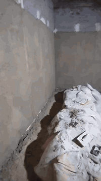 (عمل بلنقد والتقسيط)جص وبورك واجهيات 🏤  ترميم بيوت  تواصل على***********  ☎️ماسنجر او رقم هاتف شغل في بغداد
