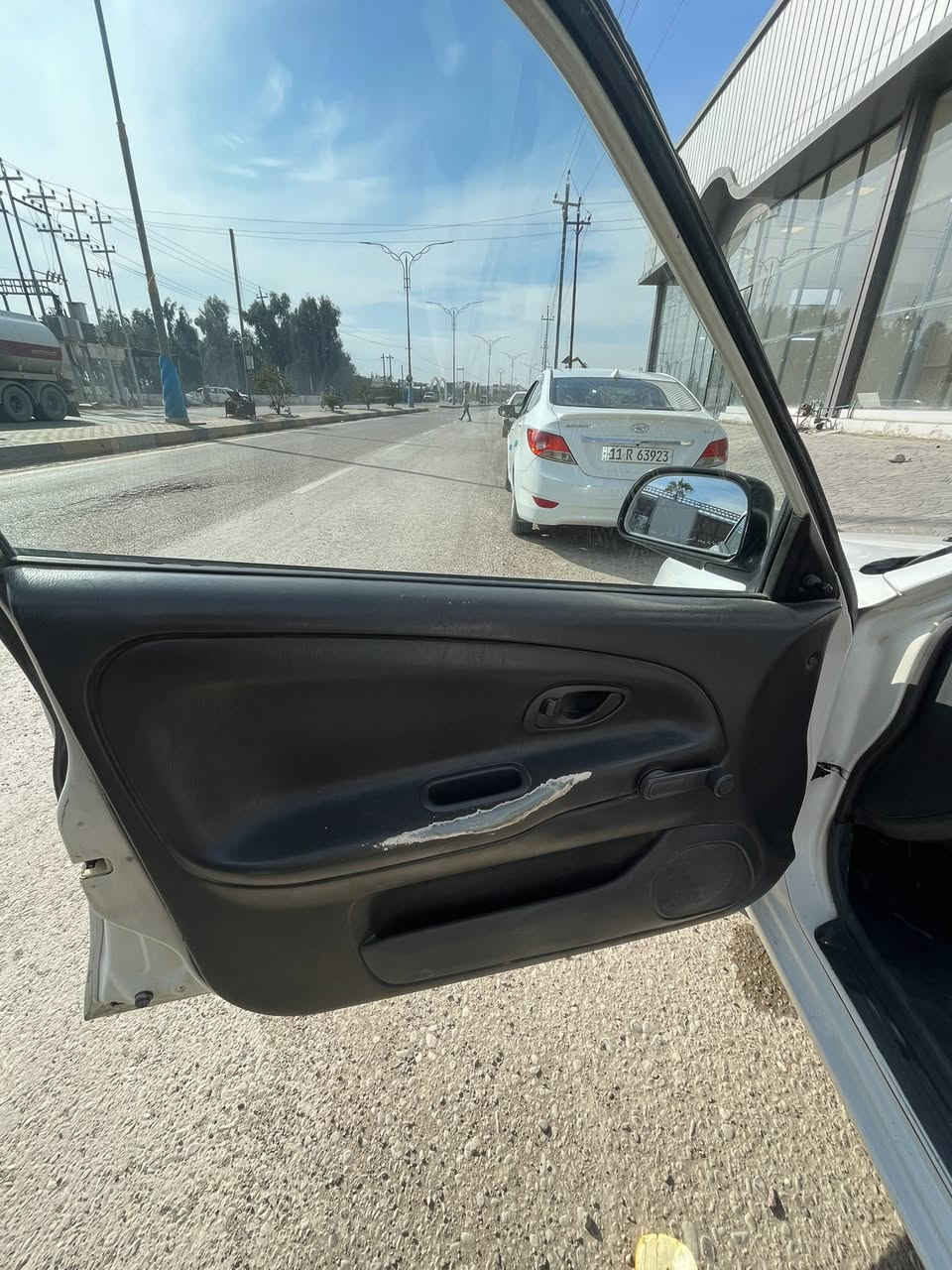 لانسر ياباني مديل 99 رقم بغداد انكليزي مميز هزه وسنويه جديده 
كير محرك كهربائيات كفاله 
الاستفسار:***********
