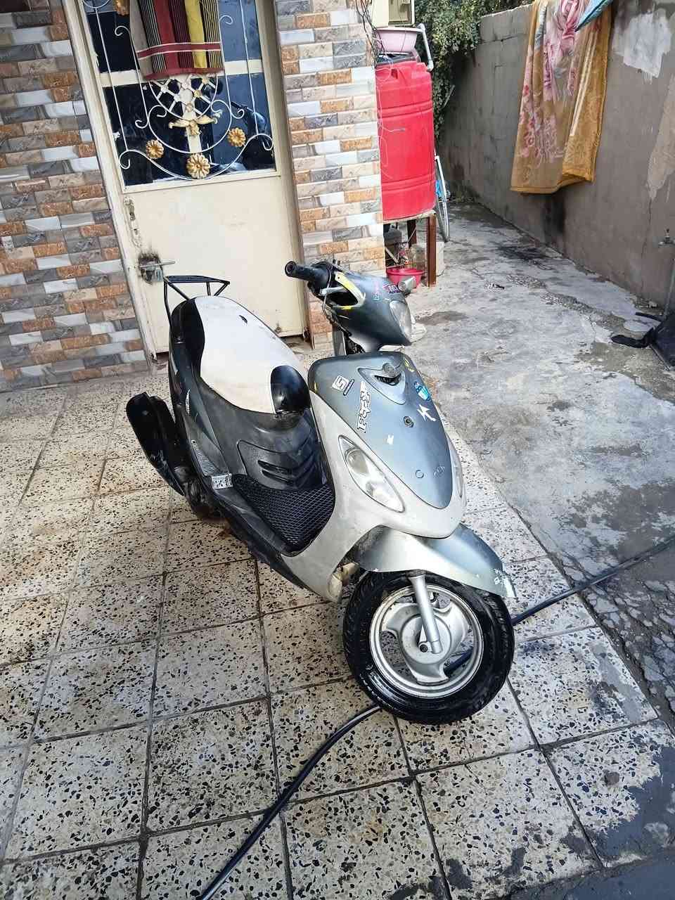 السلام عليكم
ماكس منغولي 
نضيفه شوفت عينك بيها نقوصات بسيطه 
سعر ٤٥٠
مكاني زعفرانيه 
***********
