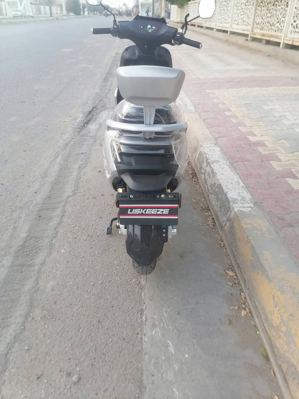 دراجه شحن للبيع مكان فلوجه بطاريات مسطره دراجه جديدة كلش رقم الهاتف ***********
