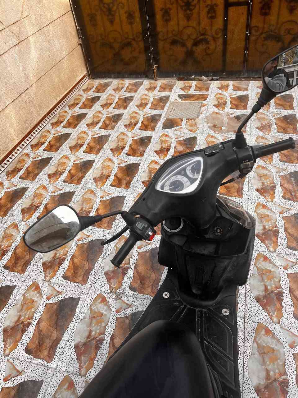 السلام عليكم دراجه مضلع للبيع دراجه بلاد ما مفتوحه دبلات كدام رياضي كهربائيّة كله شغاله دراجه خرسه ومعدل 120 لايتات السعر 750 وبيه مجال قليل رقمي *********** مكاني بصره ابو الخصيب
