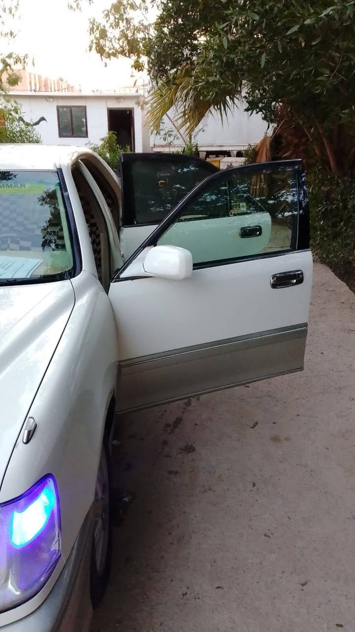 السلام عليكم ملكة للبيع او مراوس رقم كركوك بيها قصة قمارة السيارة دكمتين محركها vvti فيشة وبطل المرغوب عارضها 75 ورقة وبيها مجال السيارة بالنجف وكالة  ثاني يوم للاستفسار اكثر اتصل على *********** او *********** هذا رقم صاحبها  غير متواجد على الفيس بك
