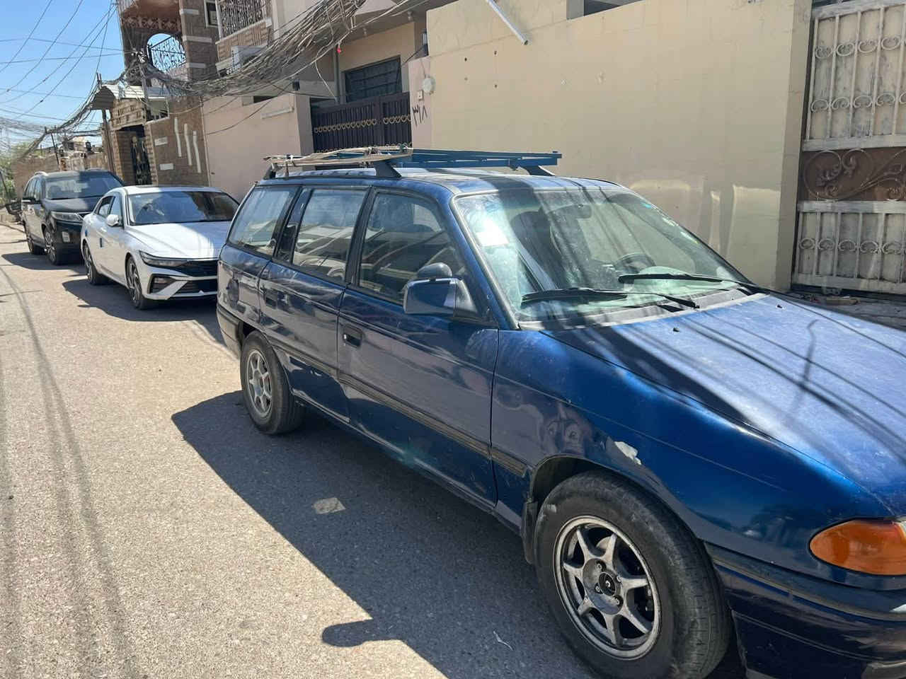 اوبل استرا موديل 93 محرك 16 مكانه ديالى بعقوبة  سعرها 35 سيارة حلوة مرتبة احلى من صوره تواصل ***********

