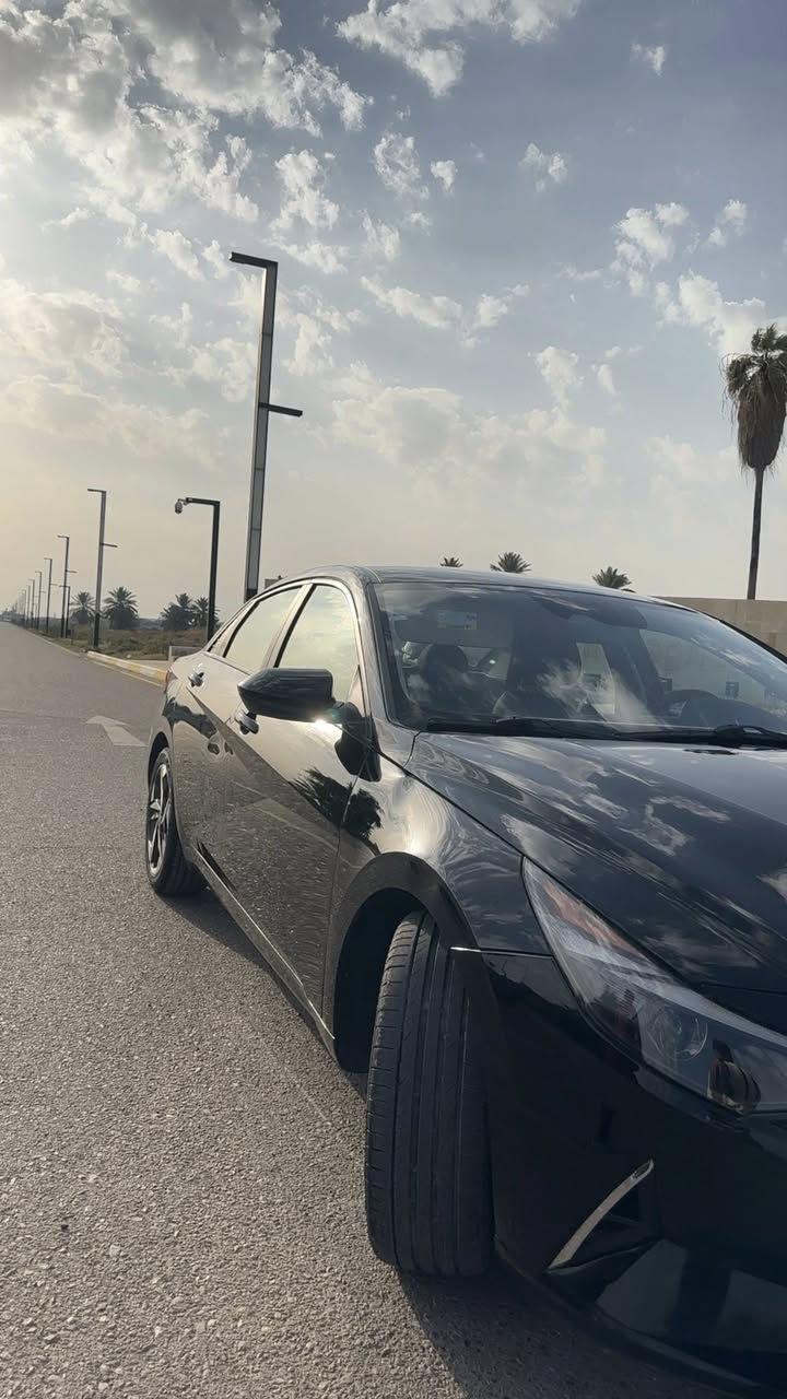 السلام عليكم
النترا 2023 وارد امريكي 
محرك 2.0 دوش 
جاملغ وبنيد 
*********** 
بغداد حي العامل
