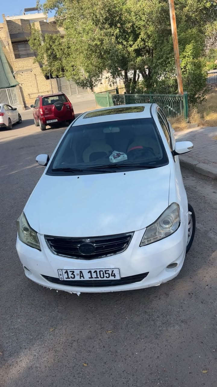 سلام عليكم 
Byd g3 للبيع 
قطعيتن كلير بيها ملاحضات طخطخات 
كير مكينه مكفولات بلادي تبريد ثلج ❄️ 
سياره بيها نقوصات بسيطه رايدها ب50 وبيها مجال بسيط مكان سياره بلمنصور للاستفسار ***********
