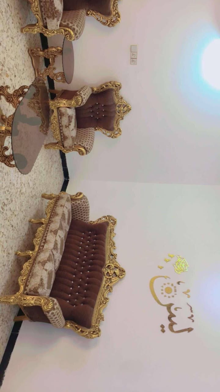 🔹 السلام عليكم 🔹
       مشتمل للبيع 
::::::::::::::::::::::::::::::::::
🔹المنطقة:- الخاچية ال  7000
🔹نوع العقار:-مشتمل
🔹المساحة:-115م مربع
🔹الوجه:-10م
🔹النزال:-11.5م
🔹عرض الشارع:- 20م امام حديقة من ضمن المنزل
🔹عدد الطوابق:-طابقين
🔹تفاصيل البناء::-
🔹الطابق الاول يتكون من::استقبال  وهول ومطبخ وغرف نوم عدد(1)وصحيات ومنور والطابق الثاني ثلاث غرف نوم عدد ( 3 )
🔹المكان شارع القسم البلدي  
 
👈و لمزيد من التفاصيل والاستفسار الاتصال على الرقم *********** او مراسلة الصفحة
