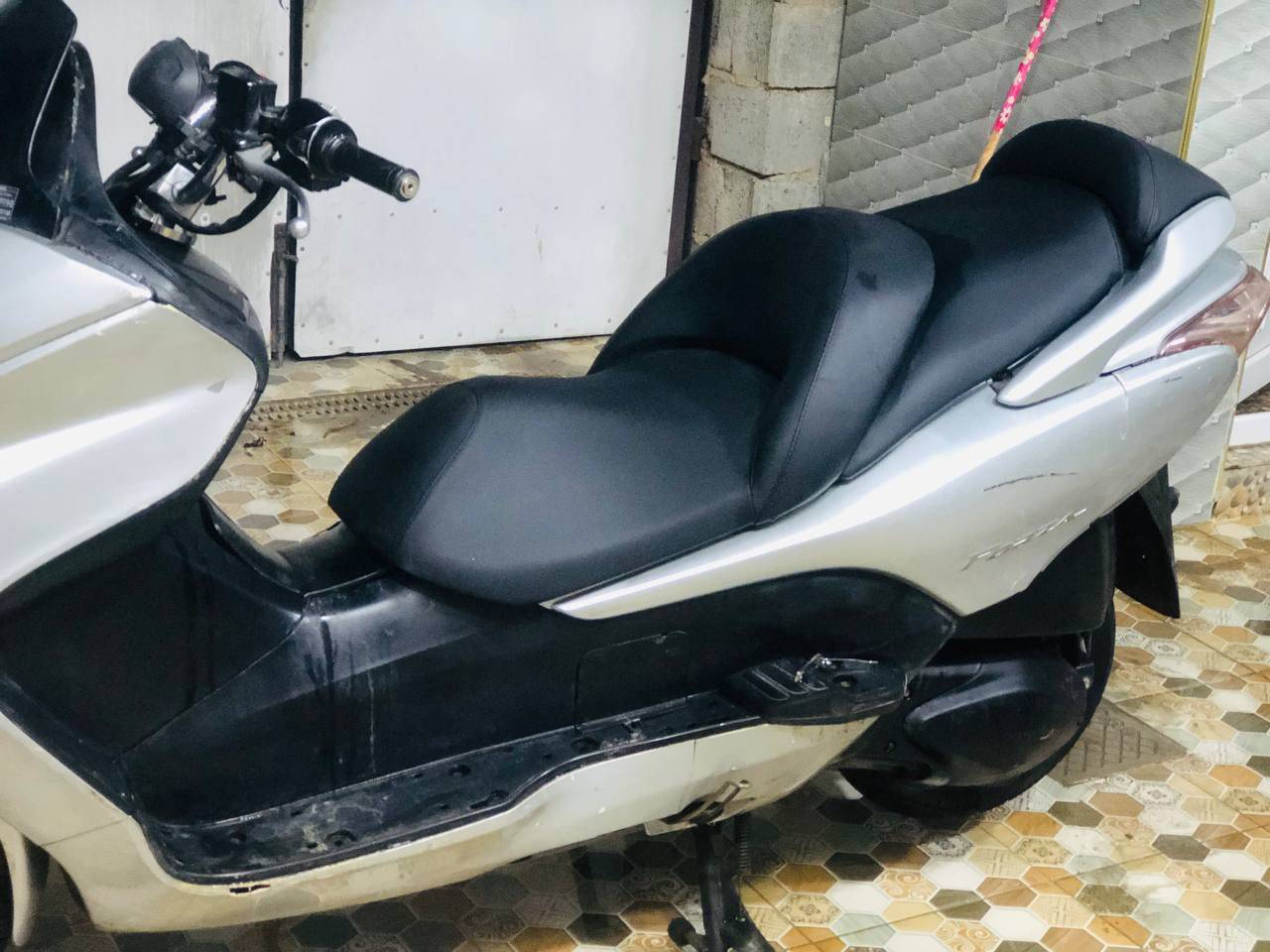 سلام عليكم فورزا08للبيع //مكفوله كهربائيات //مكينه //كير //كفرات تايرات جديد// ستاند كهربائي//مكان ديالى بلدروز سعررررهه٥٢٥ وللشراي سهله بيه مجال ***********
