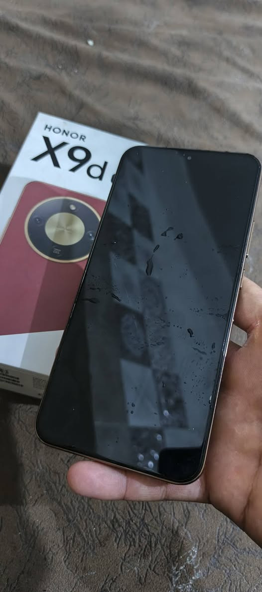 السلام عليكم مرخصت الادمن 
شباب Honor x9d ذاكره 256 عشوائيه 24 (12+12) 
جهاز جديد ما متعوب بس هاي الضربه الي فوك ما مأثره عله اي شي جهاز جديد كامل ملحقاته ببجي 90 فريم بطاريه 8300 خير من الله ابحث عليه وشوف مواصفاته شاحنه كارتون كله موجود اريده بس مراوس انتبه مراوس بس الي يكول سعر ما ارد عليه مكاني مكاني بغداد شهداء العبيدي


**إذا كنت صاحب هذا الإعلان وتريد حذفه لأي سبب، رجاءا أرسل رسالة إلى الدعم الفني**