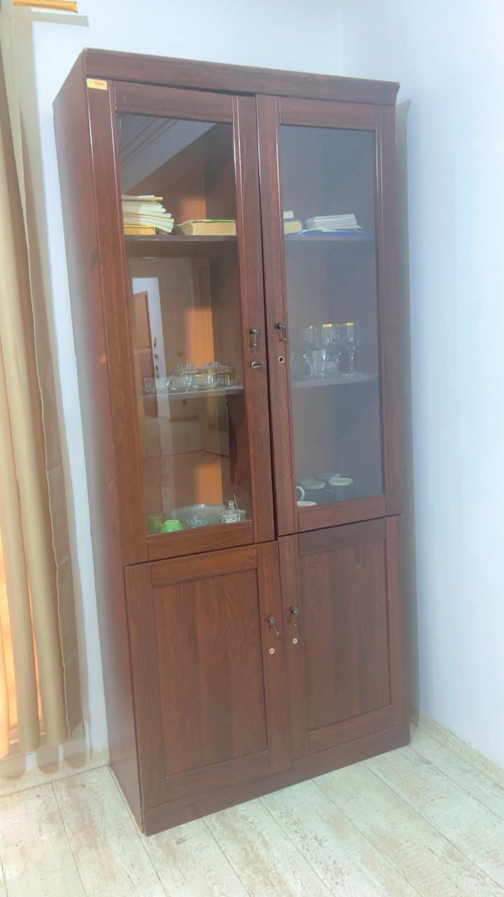 House items for sale.Prices are mentioned with pictures. All items are used. Please ms on facebook


**إذا كنت صاحب هذا الإعلان وتريد حذفه لأي سبب، رجاءا أرسل رسالة إلى الدعم الفني**