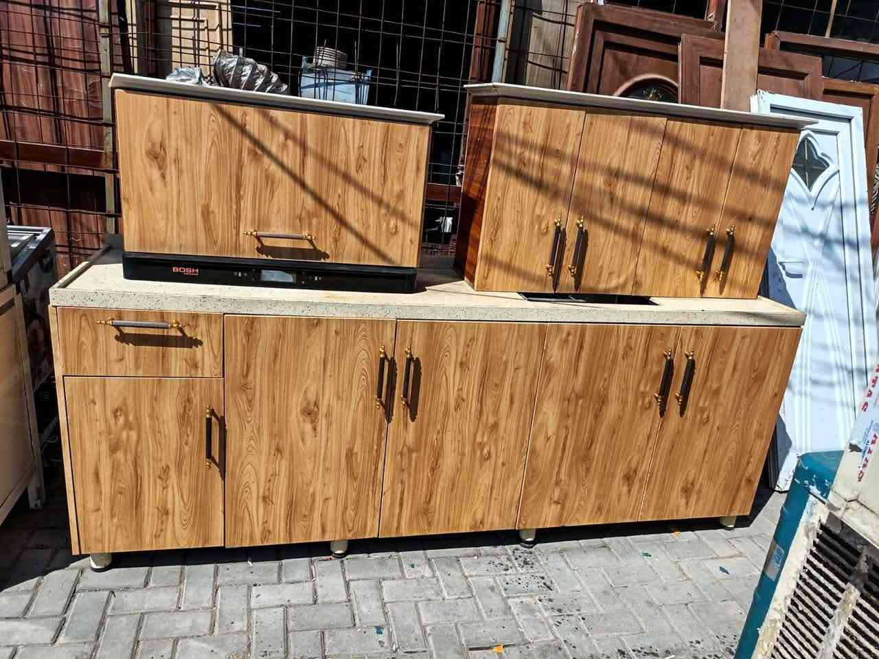 سلام عليكم كاونتر تركي أكوارتز طبيعي
طوله 2,40 سنك 
الملحق + مرشحه بوش+ الملحق معلق أربع أبواب نضافه فول
السعر 200 ألف قفل رجاءً لحد  يخابرني عدا ذا سعر 

العنوان/ التحرير/الجاهزه 
رقم الهاتف/***********
