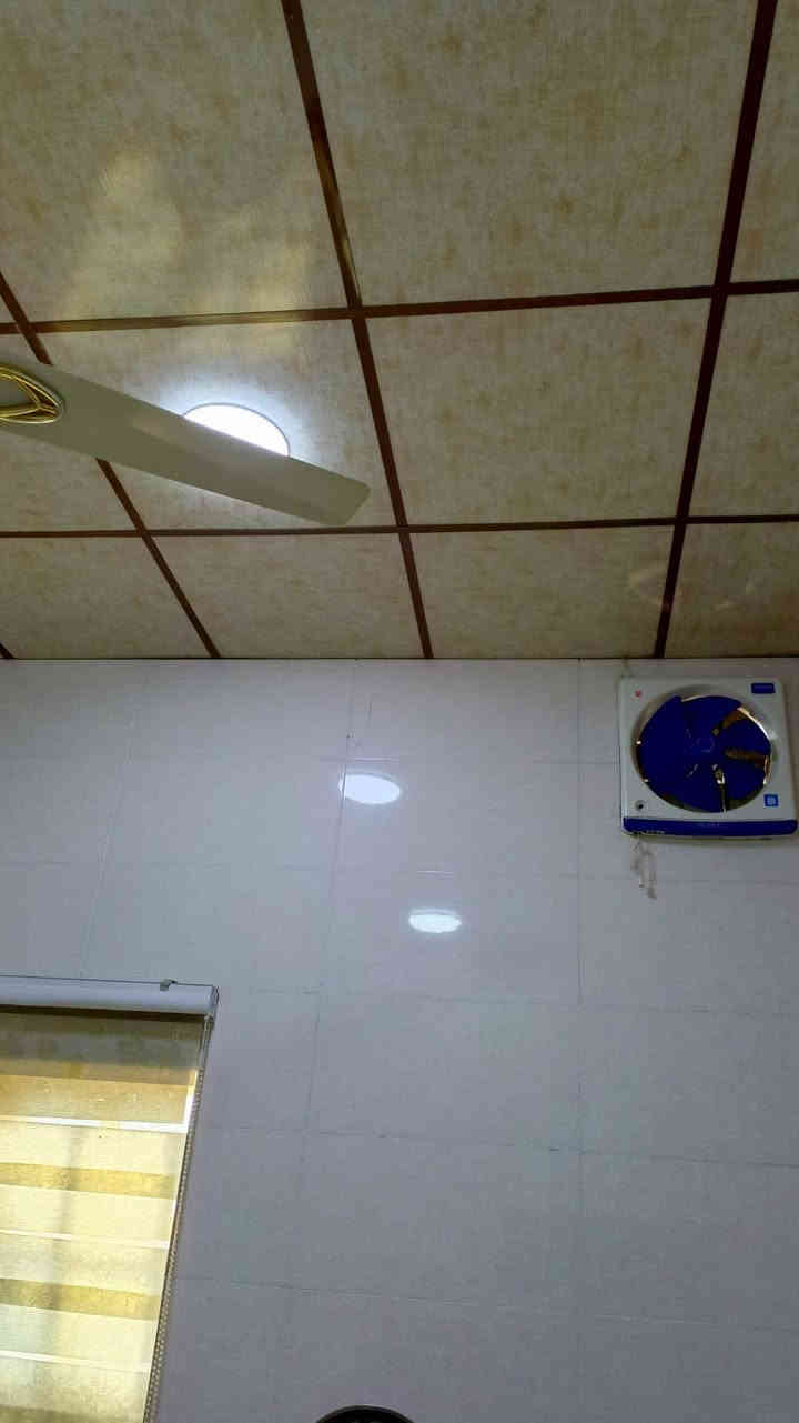 دار للبيع مساحته 125 متر طابو زراعي سند 25 طابقين يحتوي الطابق الاول على غرفة نوم وصالة واستقبال ومطبخ وحمام ومطبخ والطابق يحتوي على غرفتين وصالة بهرز- الدواسر خلف مدرسة المستنصر بالله السعر 57 مليون وبي مجال الاستفسار *********** او مراجعة مكتب الملاك للعقار
