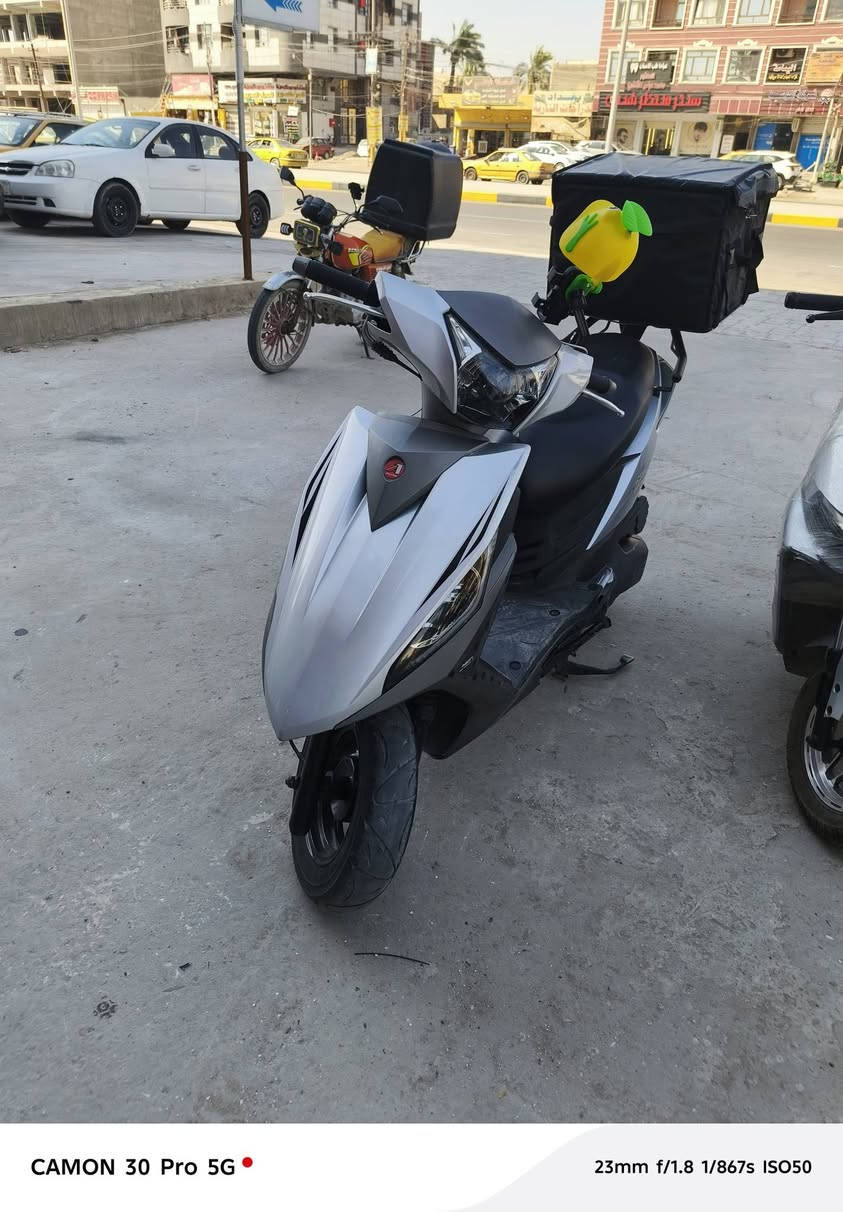 دراجة رمبة كلش جديدة و مكفولة من كل شيء الدراجة أوراق كاملة سعرها واحد وربع ١٢٥٠ بيعة مجال قليل صار ٧ أيام نازلة من الرمبة ***********
