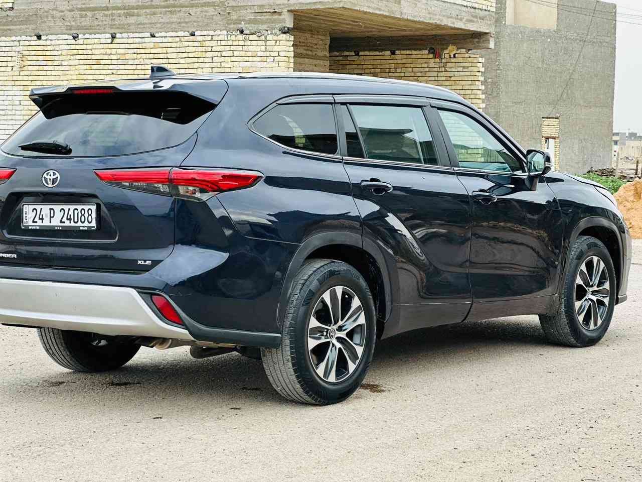 تويوتا هايلاندر بانزين

موديل٢٠٢٢( بچم كبس )

رادار (360)

ضرار قطع صبغ ابيع عام شاصي لغد مكفول 

فول مواصفات : XLE

محرك (4) سلندر تيربو

 

مواصفات : XLE  

بصمة 

بصمة ابواب 

كشنات جلد 

كشنات منفصل 

كشنات كهربائي 

تشغيل عن بعد 

كشنات تدفئة 

فتحة 

بريك كهربائي 

اوتو هولد 

اطفاء عند وقوف 

وضعيات قيادة درايف مود سبورت  نورمال  ايكو 

فور ويل مع وضعيات 

مانع انزلاق 

نزول منحدرات 

‏Snow ثلج 

ستائر خلفية وجانبيه

صندوك كهربائي 

بلاجيكتور كشافات 

رادار نقطة عمياء 

رادار خروج عن المسار 

رادار مانع تصادم امامي 

لايت زينون 

7 راكب 

ايشاير مري   .
العنوان بغداد الكرخ سعر السياره 210$ ومن الله التوفيق 

الاتصال
 على ***********
رقم دهوك تحويل ثاني يوم هزه جديد
