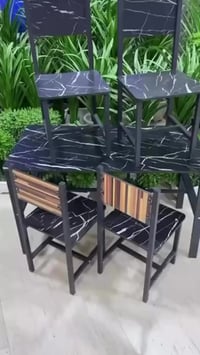 ميز طعام • ٤ كراسي • توصيل مجاني