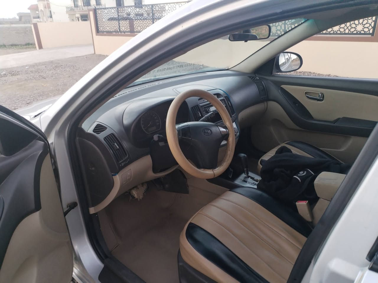 سلام عليكم
انترى للبيع ومراوس حسب القناعه موديل 2011 سياره خليجي سياره بيه بونيد سنوية جديده صدر تايرات محرك كير اتو كلو جديد تحويل مباشر السعر (105) حياكم الله -***********
