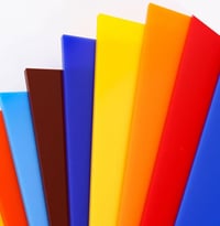 طبقات بلاستك اكريليك خاص للإعلان الضوئي سعر الطبقة فقط  30 الف دينار  ...