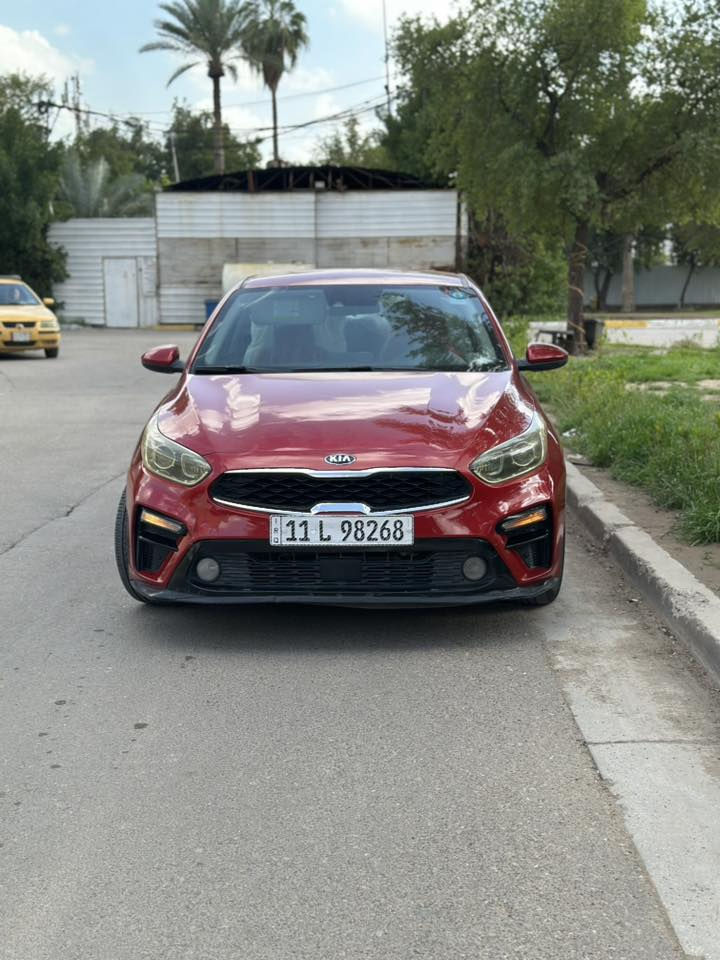 السلام عليكم ورحمة الله وبركاته 
للبيع فورتي ٢٠١٩ رقم بغداد
اللون احمر دم الغزال
السيارة ماشية ٨٧ الف فقط
كلش كلش كلش نظيفة وجديدة
مكينة دوش الفين 
وكير ATM گير ايتي مو سيفتي!
صدر جديد ماكو طسة
تبريد ثلج دهن ومي راديتر كله اصلي
داخل احمر دوشمة جديدة تايرات جدد 
الضرر قطعة وحدة فقط جاملغ ايمن مصبوغ باقي السيارة كفالة من الصبغ
ملاحظة السيارة كلش مداريها ادامتها كاملة حتى دسكات بريك جدد ومعتني بيها والصور جدد وواضحات 
السعر ١٣٠ ورقة وبيها مجال بسيط رجاءاً ماريد احد يقارنها ويا اي سيارة مهجومة وراكضة واهمشي الكير AT 
مكاني بغداد حي الحسين او الكرادة
***********
