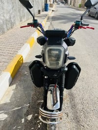 دراجه شحن موديل ٢٥ بطاريات فول بس بيها ضلعه كهربائيات كلها شغاله السعر...