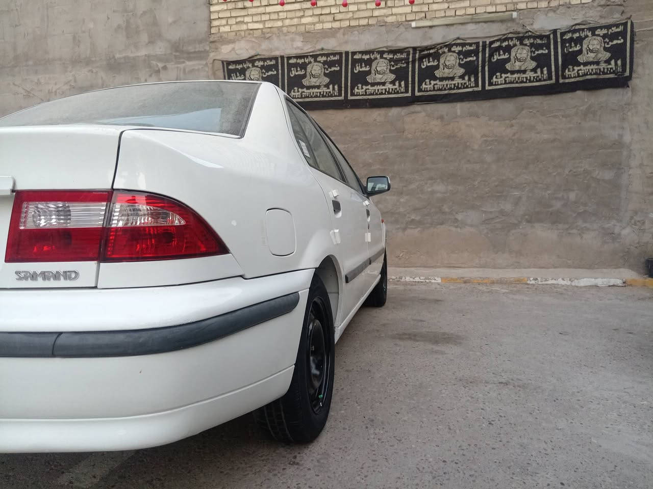 السلام عليكم للبيع سمند خصوصي موديل ٢٠١٢ رقم بغداد انكليزي باسمي سياره جديده جدا بدون حادث وبدون تبديل وبدون صبغ مكينه وكير نضيف جدآ صدر أمامي خلفي جديد تخم تاير جديد تبريد شغال بدون نقوصات السعر المطلوب ٥٥ ورقه مكاني بغداد *********** ابو احمد وشكرا لكم
