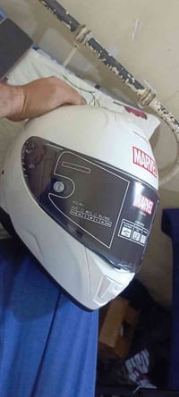 للبيع خوذه دراجات 07721684855 واتس اب حجز