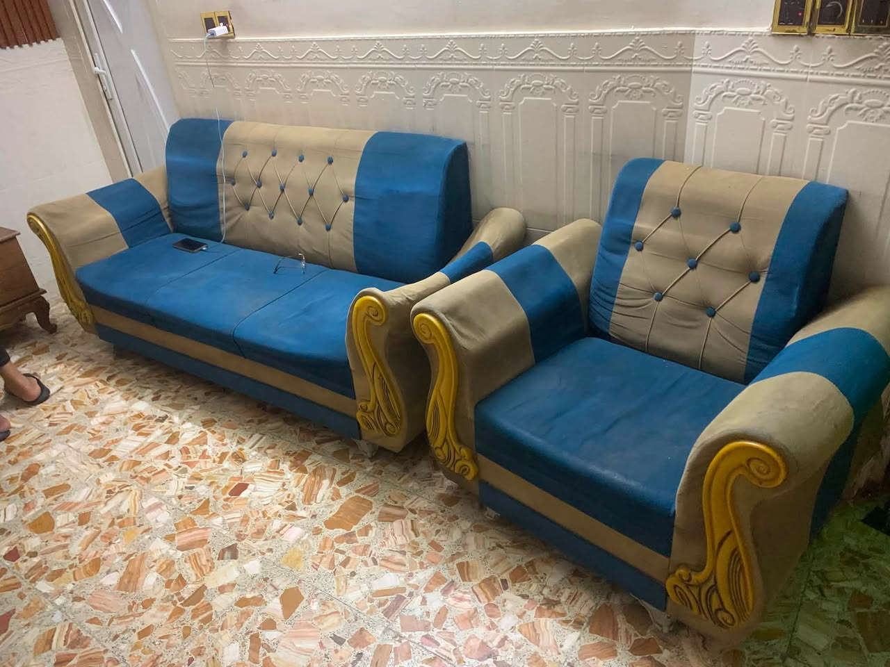 سلام عليكم تخم ١٠ مقاعد يحتاجله شويه ترتيب سعر ٥٠ الف
***********
