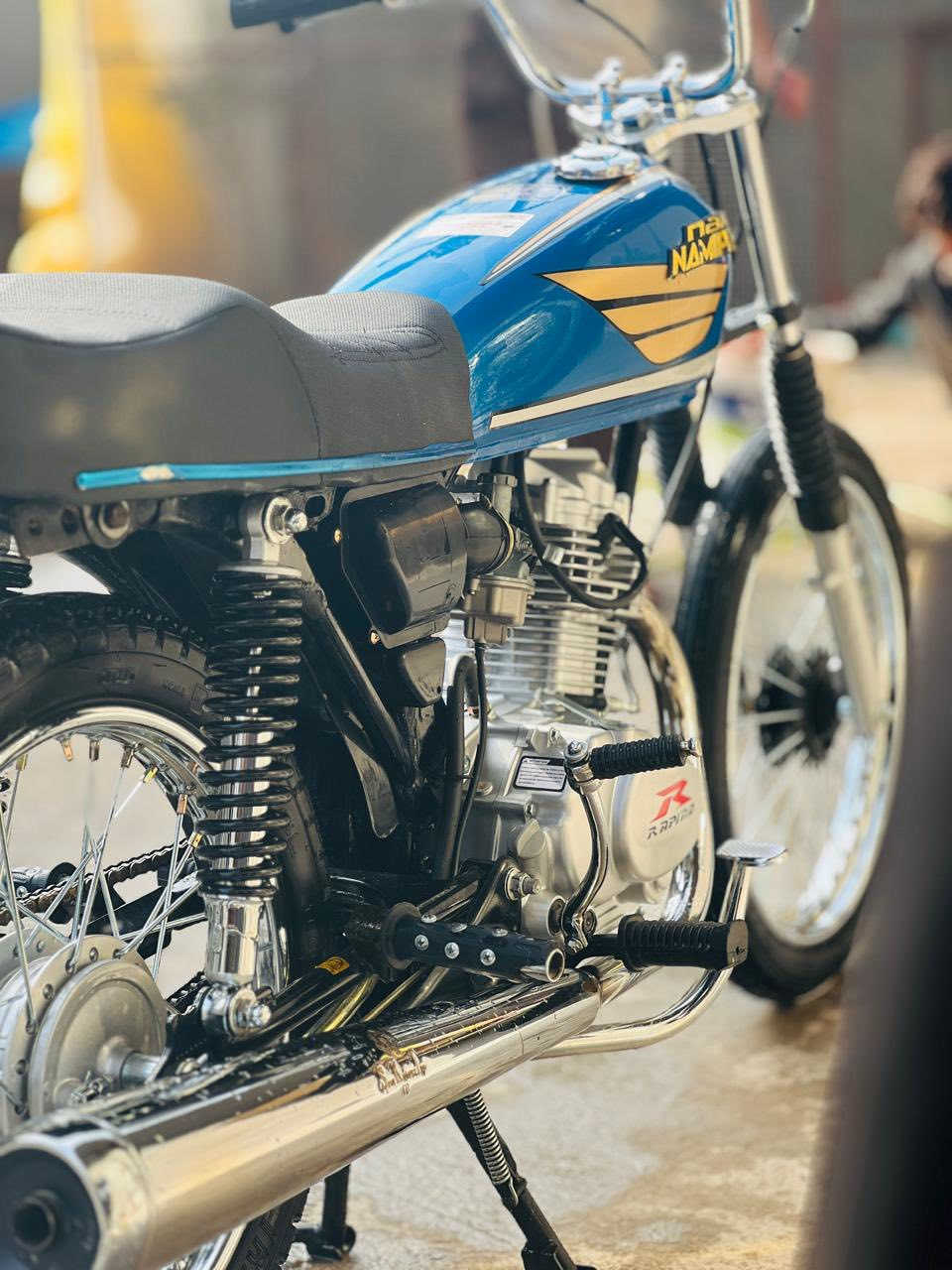 دراجه رابيدو للبيع بعدهاا ستوا معمره تأخذها بيدك وتبدل دهناا الأصلي بيدك شرط م طالع بيها حته مكاني البصره ابو الخصيب سعرهاا 750 وبيها مجال دراجه جامده حتة ما طالعين بيها ودهنا الأصلي بيدك تبدله رقم 0776085879


**إذا كنت صاحب هذا الإعلان وتريد حذفه لأي سبب، رجاءا أرسل رسالة إلى الدعم الفني**