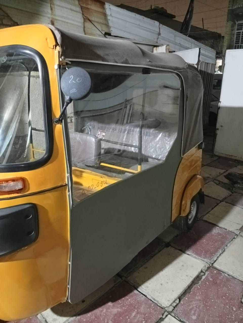 سلام عليكم اخوان تكتك 20 شهر 3 مكفوله من المعجون والصبغ بيها فقط ظربة ورة وراجعه بارد موضه بصورة وبيها لغد بي طخه همين مرشور فقط علا كد الرش رقم كربلاء بسمي تحويل ثاني يوم بكاني بغداد الشعب سعر 6500 وبيها مجال بسيط للشراي اذا مو شراي لا تعبني وتتصل 

***********
