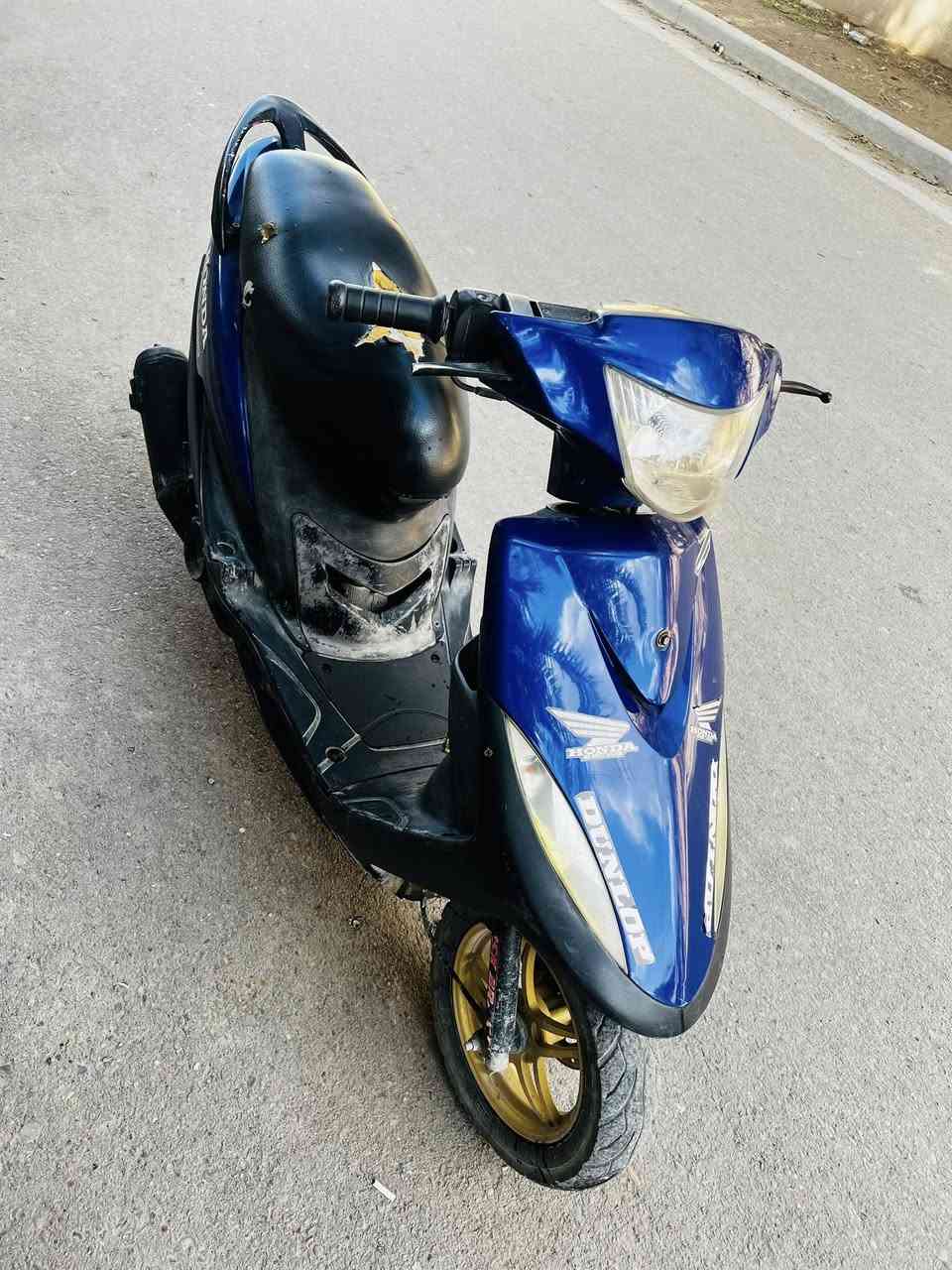 عندي ماكس عدله نضيفه كامله كله شغال مكينه ناعمه سلف وهندر شلعه ومعدل صالنصه بلادي اوراق كامله المكان الغزاليه السعر 400 الشراي يخابر وهذه رقمي ***********
