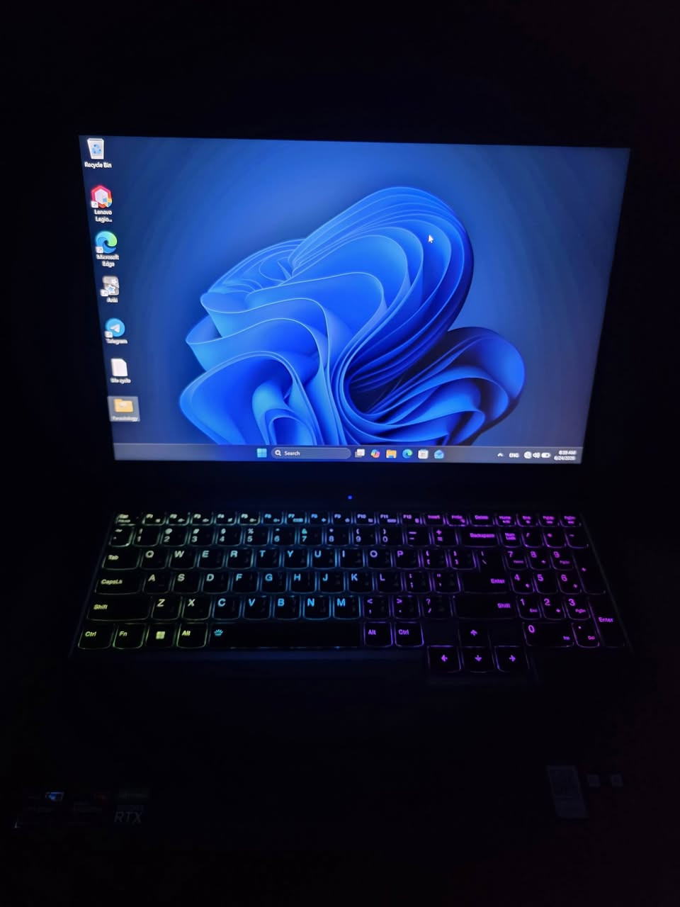 للبيع Lenovo Legion 5 Pro
معالج ثمان انوية: R7 5800h
كرت شاشة: RTX 3070 8GB 140 watt
رامات: 32gb
تخزين: 3TB M.2
شاشة:16انش 2.5k 165hz
مع كامل ملحقاته (الكارتونه والشاحنة 300 watt)

ويا يجيك 
كيبورد ميكانيكي من fantech
ماوس من fantech
سماعة العاب احترافية hyperX cloud alpha S
ستاند المنيوم من wiwu 

سيت اب كامل مكمل كله شركات. شكل والعب 

السعر 1475 دينار كلش زين السعر لان 32 رامات و3 تيرا تخزين
موجود خاص وعلى تليجرام @skuura


**إذا كنت صاحب هذا الإعلان وتريد حذفه لأي سبب، رجاءا أرسل رسالة إلى الدعم الفني**