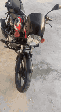 السلام عليكم 
دراجه بوكسر كلاسك موديل 2023 رقم ديالى نكليزي تحويل ثاني يوم دراجه كامله ما ناقصه اي شي مكفوله من التنقيص والتبخير ماشيه كلش قليل مصار شهر من اخذتها متروكة بلبيت
مكاني ديالى بعقوبه 
السعر مليونين و500 شراي تعال خاص او
اتصال ***********
