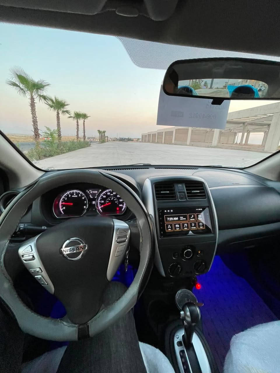 سيارة موديل۲۰۱۷ ماصفاتSv بدون دواخل واحد جملغ صبغ و شبر بونيد سيارة جاهز كلشي جديد بدون مصرف رقم تلفون ***********سعر 94بيهه مجال
