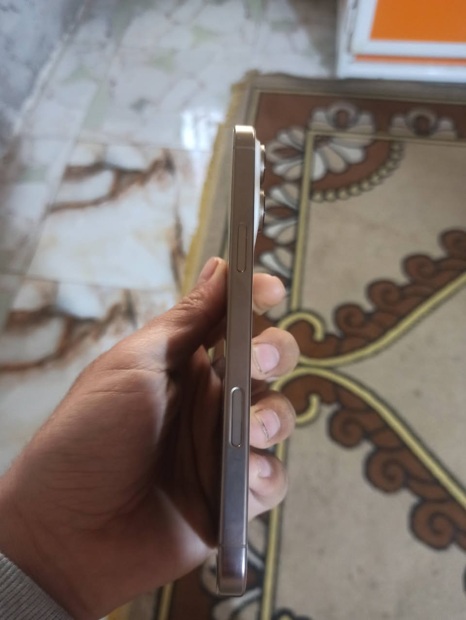 السلام عليكم
ايفون 16برو ماكس ذاكره 256 بطاريه 100 مشحون 115 جديد الجهاز ورقة الضامن بي سنه كامله 
السعر مليون ونص 1500 قفله ابدون امراوس فقط بيع 
الاتصال ***********
