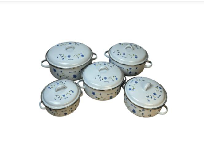 ✨ طعم الطبخ القديم بلمسة عصرية! سيت قدور ريونا بنقشة الورد وصلت 🌸🥘

🔥 5 قدور معدنية متينة بوزن خفيف وأداء ممتاز للطبخ اليومي.

💎 نقشة الورد الزرقاء الكلاسيكية اللي تزيّن مطبخك وتفتح النفس ع السفرة.

📏 أحجام متنوعة تناسب كل احتياجاتك.. من الـ 16 سم لحد الـ 24 سم.

❄️ مثالية لحفظ الأكل بالثلاجة وتقديم الطعام مباشرة للضيوف بكل أناقة.

📦 تصميم ذكي يدخل ببعضه ويوفر لك مساحة كبيرة داخل خزانات المطبخ. 🏠📐

🚀 اطلبيه الآن وضيفي لمسة فخامة وتراث لطبخك اليومي! 🛒✨
السعر 28الف توصيل جميع محافظات العراق 
للطلب والاستفسار مراسله الصفحه


**إذا كنت صاحب هذا الإعلان وتريد حذفه لأي سبب، رجاءا أرسل رسالة إلى الدعم الفني**
