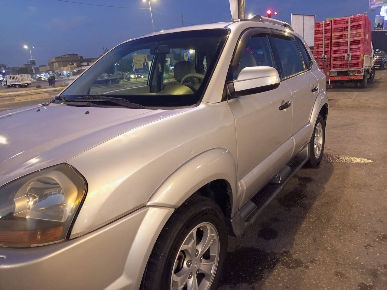 اسلام عليكم
توسان موديل 2009  خليجي رقم كربلاء بسمي 
حادث جاملغ وربع البنيد 
مكينه 2000 
السعر 105 
مكاني كربلاء ***********
