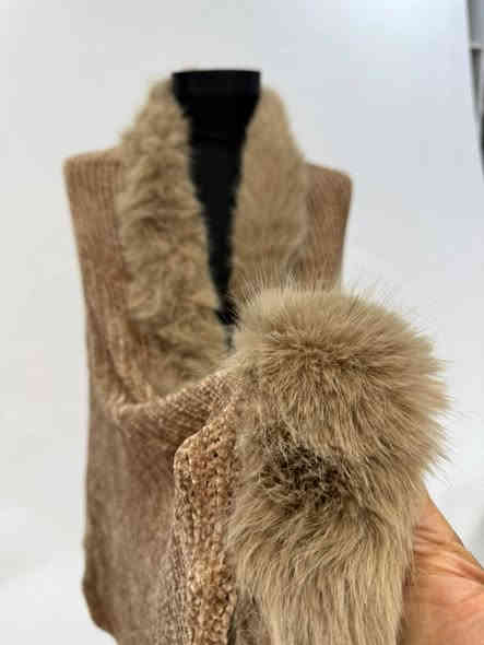 ع بركة الله تم وصول اليوم موديلات كثيره من اسكارفات مع الوان اجنن #العنوان موصل سوق سومر عمارة المصطفى كوزمتك علوش للمواد التجميل وتجهيزات العرائس يوجد خدمة توصيل لجميع المحافظات العراق 🇮🇶الحجز والاستفسار مراسله صفحه او تواصل عبرا الواتساب ***********حساب انستا lwshlwsh 505حساب انستا lwshlwsh 505
