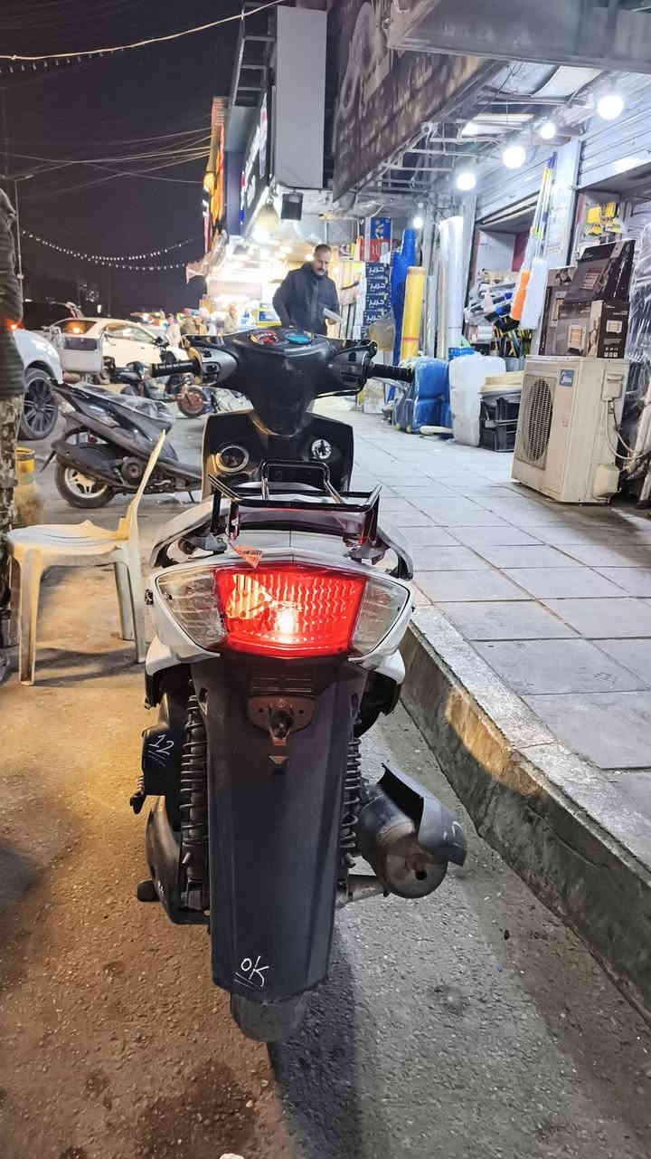 سكنس فحل اخت جديده دراجه كليش ماناقصها دراجه شعله ومعدل حلو سعر دراجه 750الف مكاني كراده شارع الصناعه ***********
