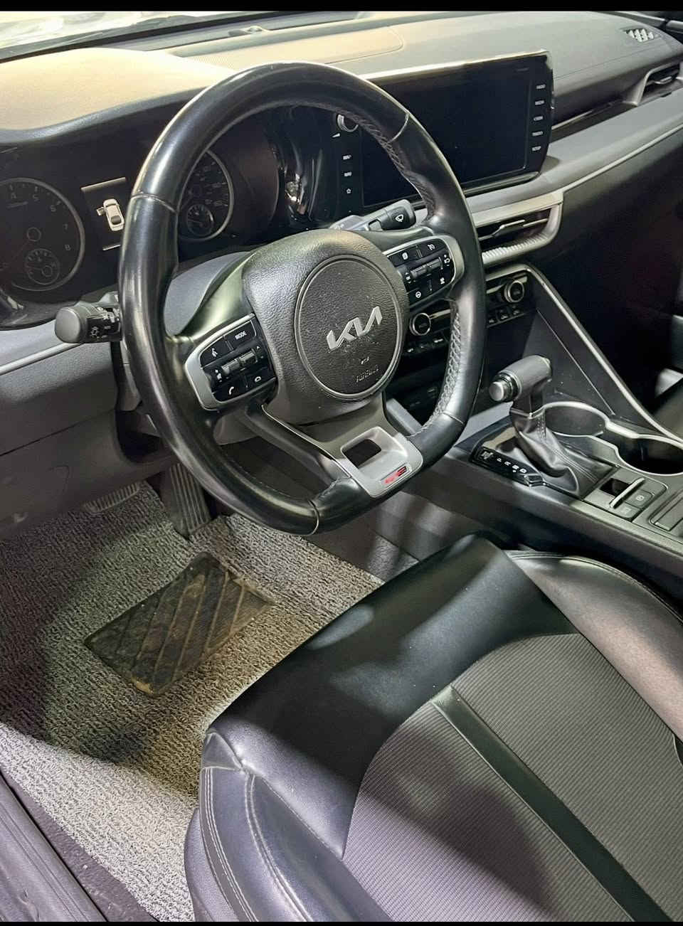 مرحبا البيع كي فايف جتي لاين موديل 2022 رقم اربيل ضررها 2 باب صبغ المكان اربيل سعر ***********
