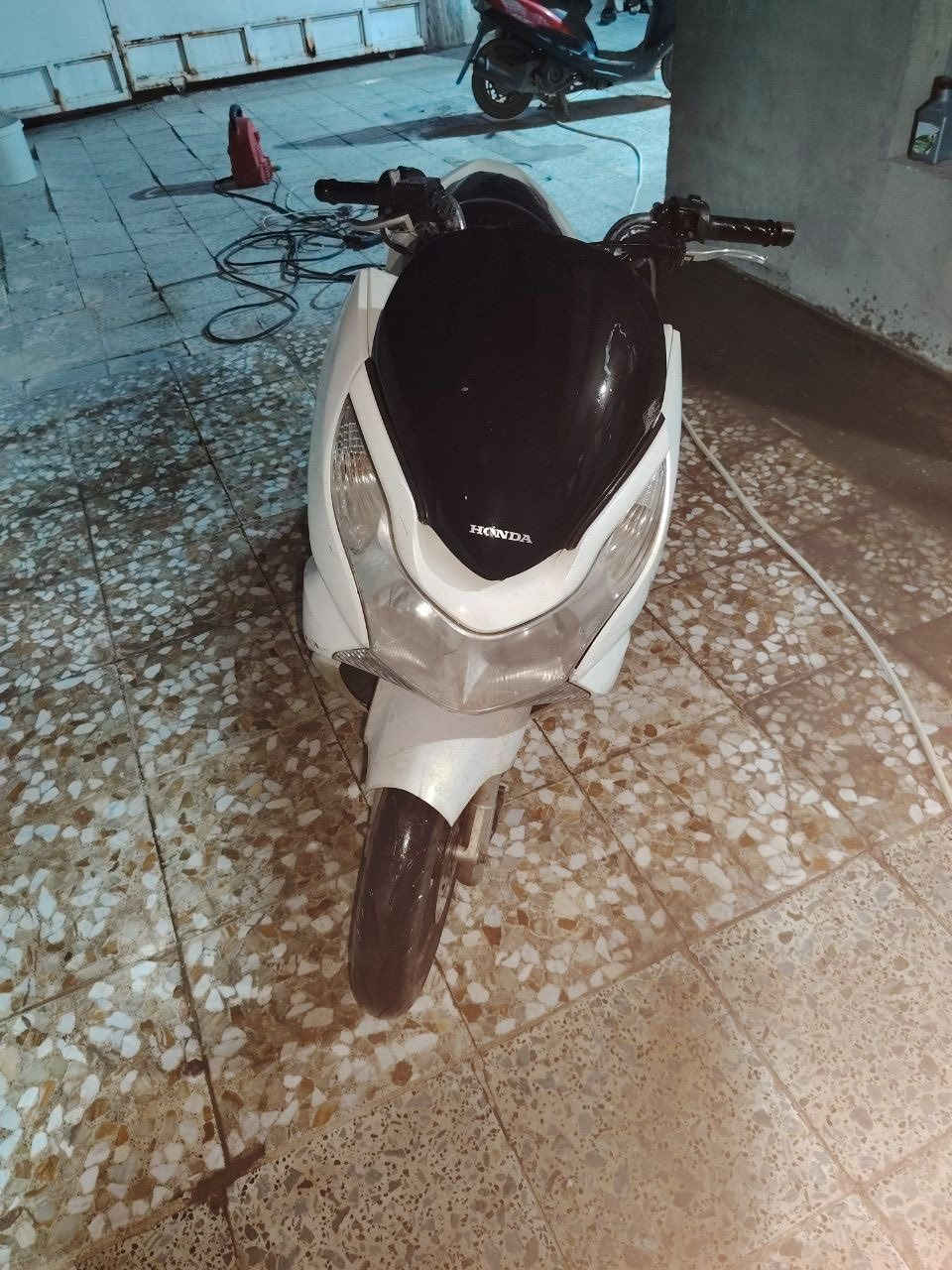 السلام عليكم pcx جيل الاول 2016 مكفوله محرك ما مفتوح ودراجه مابيها فقط طوافه مال بانزين حبايات يرمشن ودراجه تايراتها تاي وان الاصلي وفقط يرادلها بولش مكاني بغداد الدوره قفلها مليون ٩٩٩ مابيع وتكدر تجي تفحصها انت ومصلح مكينة مكفوله


**إذا كنت صاحب هذا الإعلان وتريد حذفه لأي سبب، رجاءا أرسل رسالة إلى الدعم الفني**