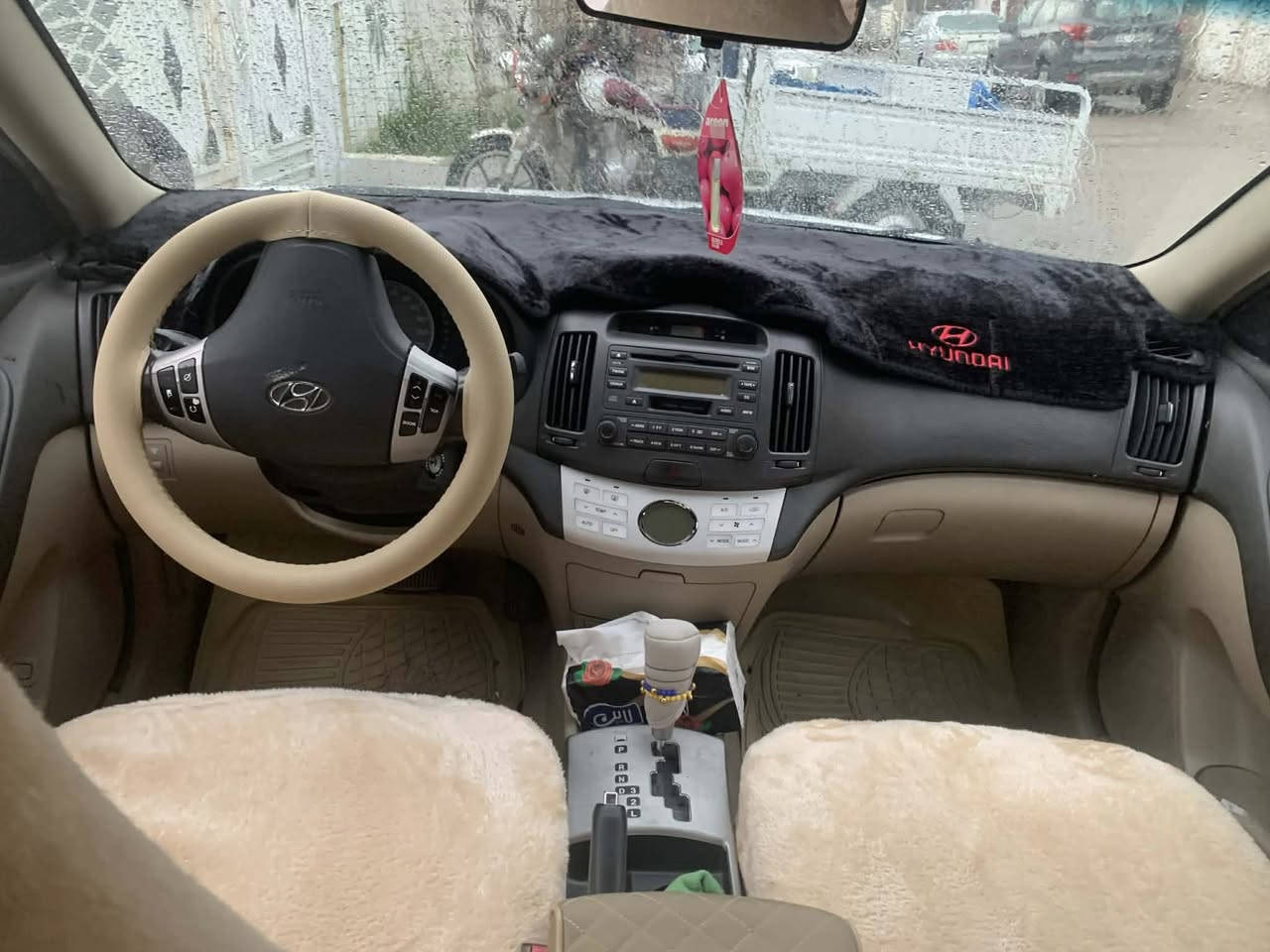 هۆندا ئاڤانتی مۆدێل٢٠٠٧
سەیارەکە کامل جایزە سەیارەی ماڵانە هین مەعرەز نیە
٢ کوشن کارەبا 
سوکان ڤۆڵیۆم
تەبرید ساردوگەرم بەشەرت 
بۆ چاڵو شوخت مەگەڕێ 
سەقف بە شەرت
کەڤەر گۆڕاو بە شەرت 
ناو دەرەوەی لۆک لۆکە
هەرکەس حەزی لێبوو چات بکات یان تەلەفون لەخزمەتیام
***********
