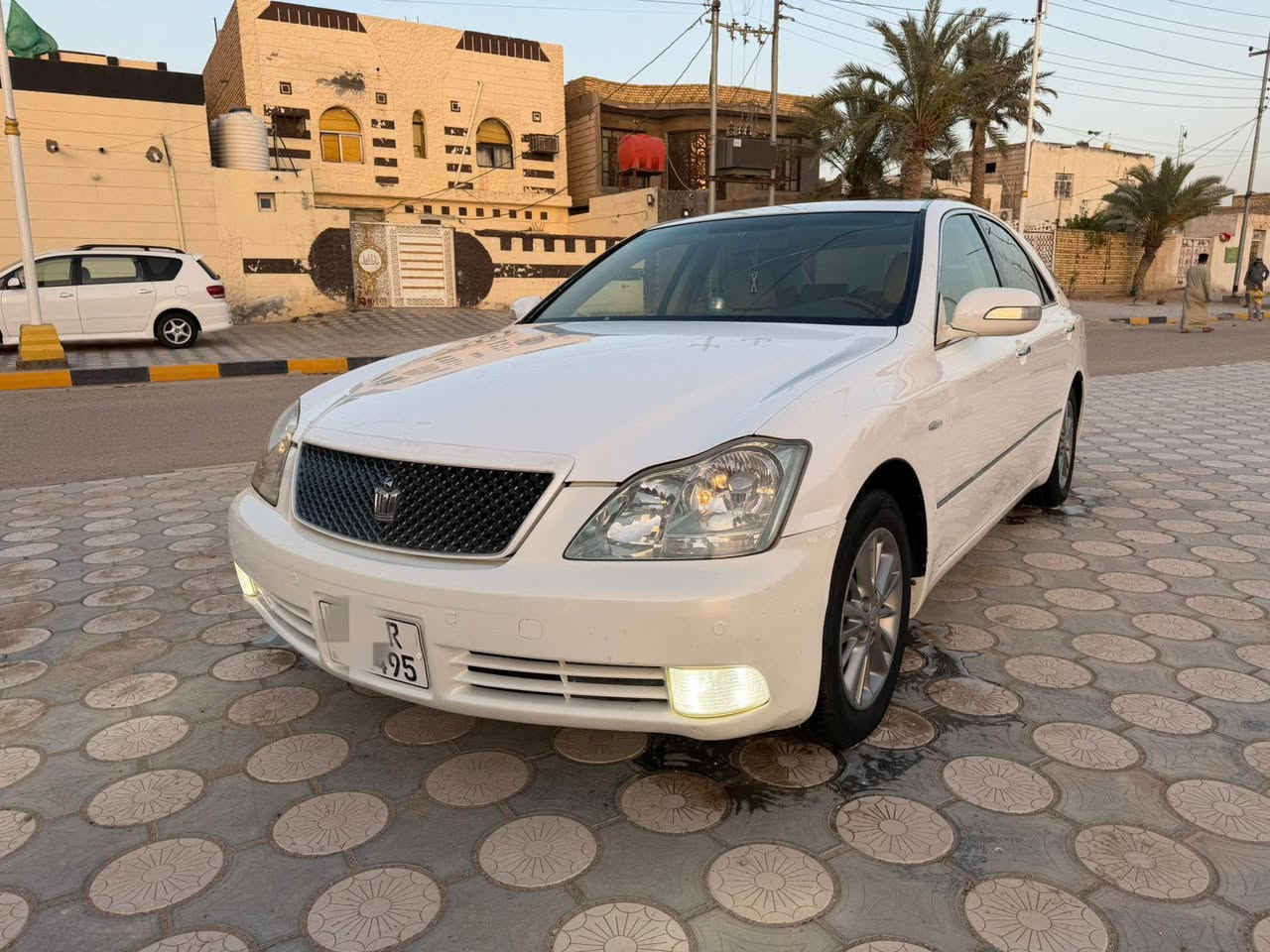 السلام عليكم تويوتا كراون شاهينه موديل 2004 دولي ذي قار سنويه الغاية 2031 مواصفات  فول فتحه برده حساس 3 دكم شاصي 82 داخل بيجي رادار شاير بلمري بصمه كامره شاشه مكفول كفاله عامه سعره 155
***********
***********
