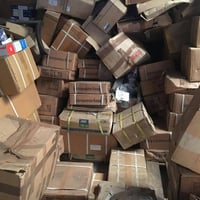 خوان موجود قطع الغيار سيارات كوري حاويتين 07805069344