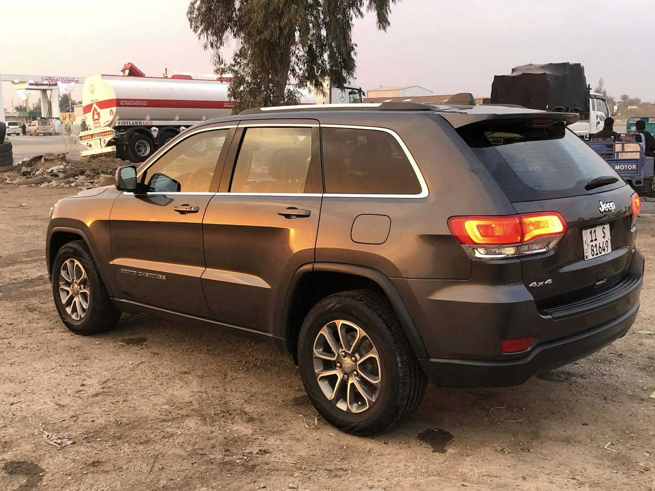 سلام عليكم جيب لاريدو 19
مواصفات الاريدو معروفه
تشغيل عن بعد
شاشه وسط
رادار جانبي وخلفي 
كشنات جلد تدفئه تبريد
فور ويل 
سيارة حادثها بنيد فقط 
ولايرباكات طاكه وراجع سستم
ماشيه160
سيارة عليها لايت زنون منظومه سعرها500الاف
فيت بم عبوة كامله جديد اصلي
صدر خير من الله 
سيارة مشاء الله كامله بدون نقص
(السعر$210وبيها مجال 
مكان سيارة بغداد الراشديه 
رقم***********
