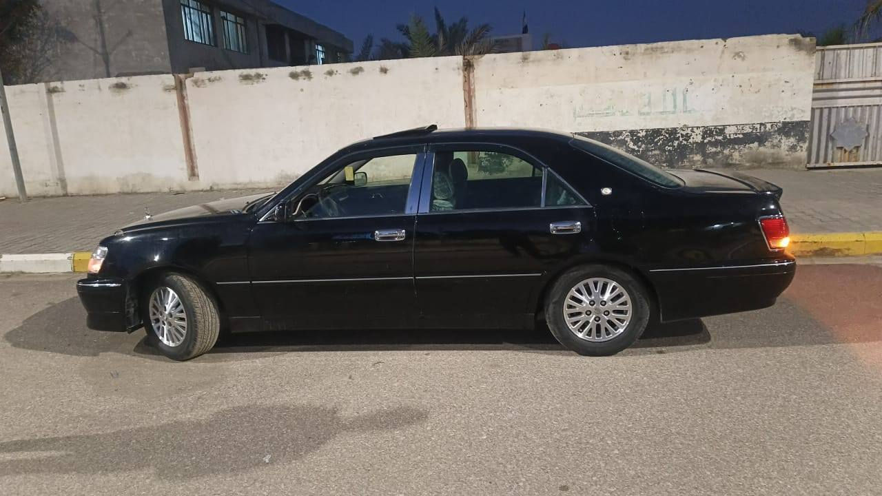 السلام عليكم              ترهم مراوس بتكسي 
ملكه 2003
قرار 48 مفحوصه فقط مامدفوع الكمرك 
سياره جاهزه مكينه دي فور الصغير شرط حداديه جديده تبريد شغال 
رقم كركوك مالكهه بنجف سنويا ساقطه بل 24 وكاله ثاني يوم
سياره بيه كصه جاملغ خلفي 
مكان السياره السماوه 
السعر 75 وبيه مجال بسيط
***********
