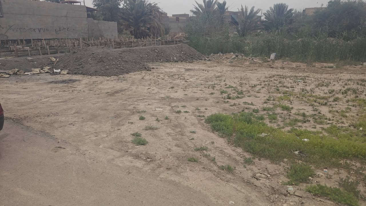قطعة ارض طابو زراعي سند 25 ....بالسند 400 متر بالواقع 480 متر،🚧 الوجه 20 والنزال 24 متوفرة جميع الخدمات تبليط وكهرباء وماء... مكان القطعة قطع بيت رزين..
 
للاستفسار ***********
