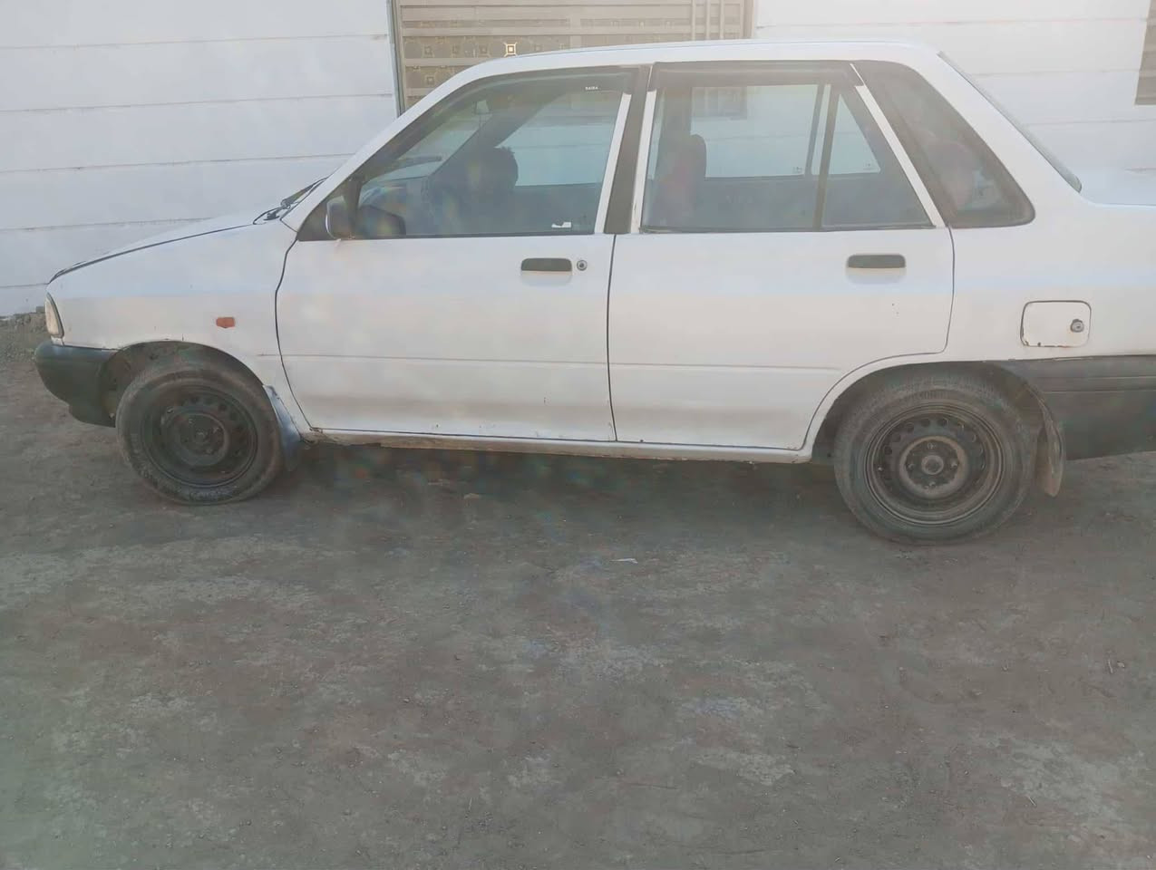 السلام  عليكم
سايبه البيع 2014  رقم ذي قار انكليزي راعيهه يمي شرط تداور ثاني يوم كير محرك مكفول صدر جديد تخم تاير كهربائيات كلهه شغاله  مكاني الديوانية قضاء سومر السعر 27 وبيه مجال ***********
