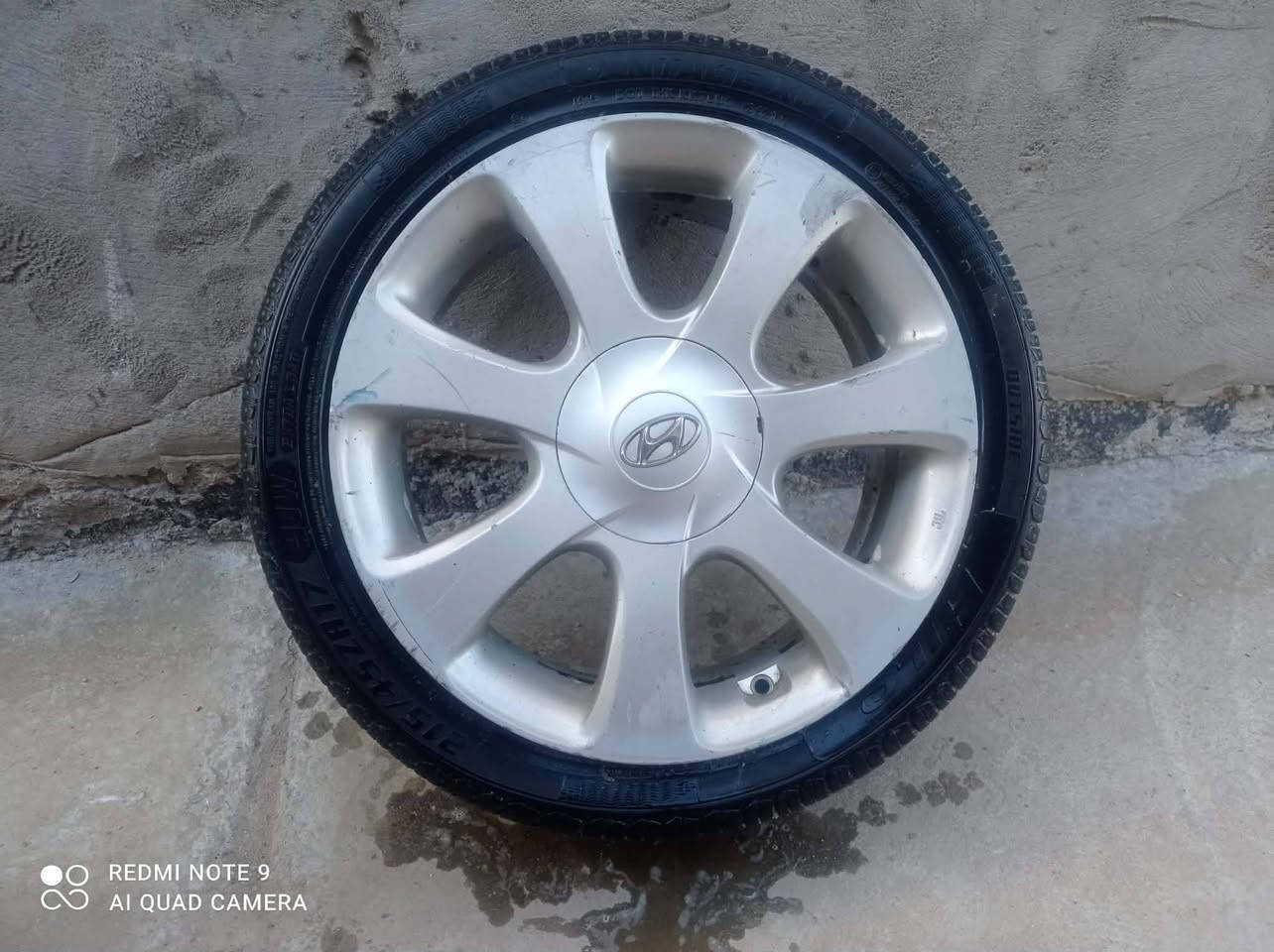 السلام عليكم
ويل النترا مع اطارات  للبيع تخم كامل
العنوان بابل وردية الاتصال ع الرقم ***********
