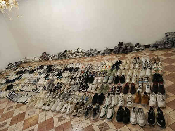 احذيه من صين كصهن سعر لقطعه 8 كله جديد متوفر جمله مفرد مكاني بابل القاسم العسكري قرب أسواق الصادق بسعر صين يعني محمله شي بصيط ***********
